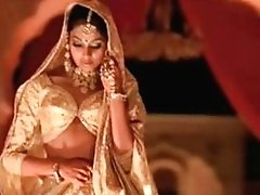 Indian Actress Bipasha Basu Showcasing Tit: