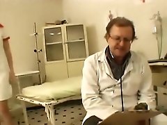 Clinic Nurse Sucks On Patients Cock